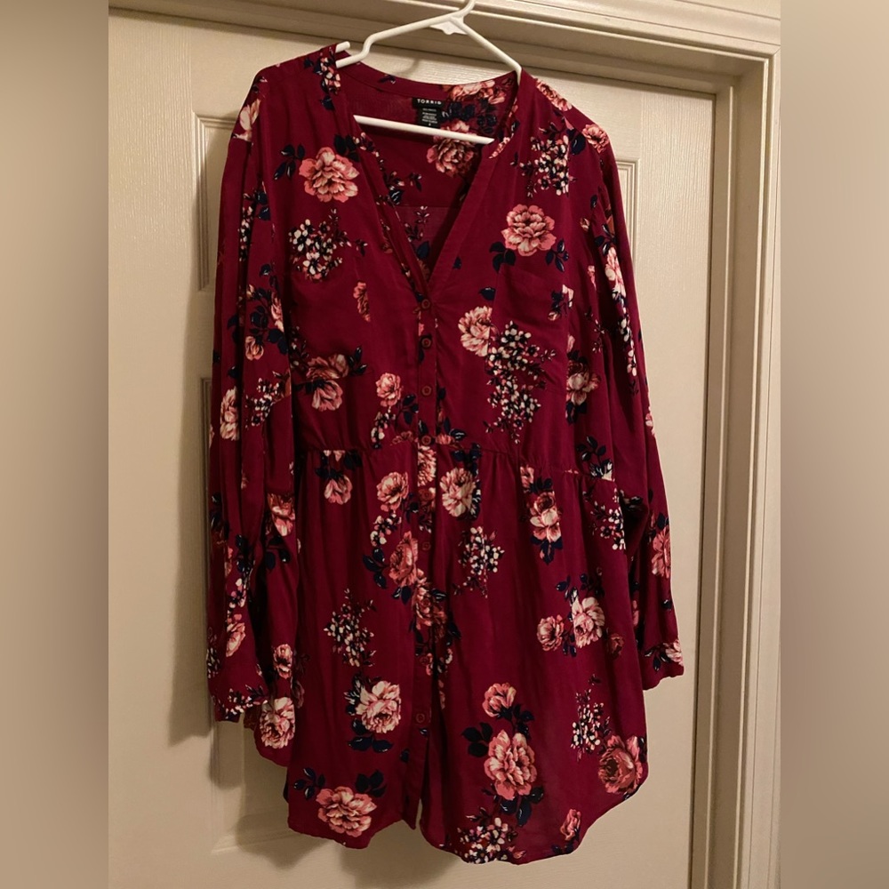 Torrid size 4x empire waist long sleeve floral button top